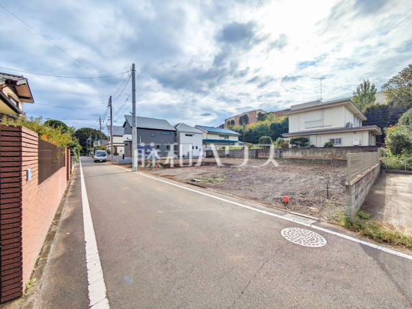 接道状況および現場風景　【東久留米市南沢５丁目】東久留米市南沢5丁目に4区画の宅地の登場です！