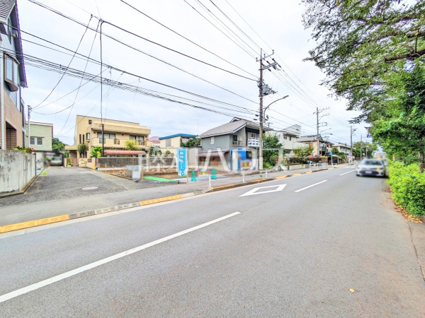 接道状況および現場風景 【小平市学園東町2丁目】 接道状況および現場風景 【小平市学園東町2丁目】