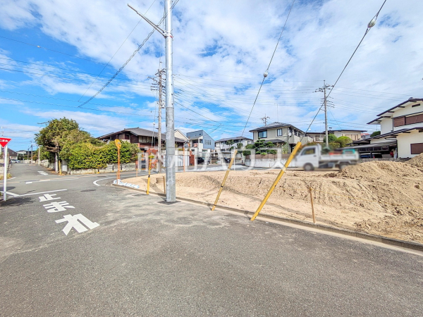 接道状況および現場風景　【多摩市桜ヶ丘２丁目】
