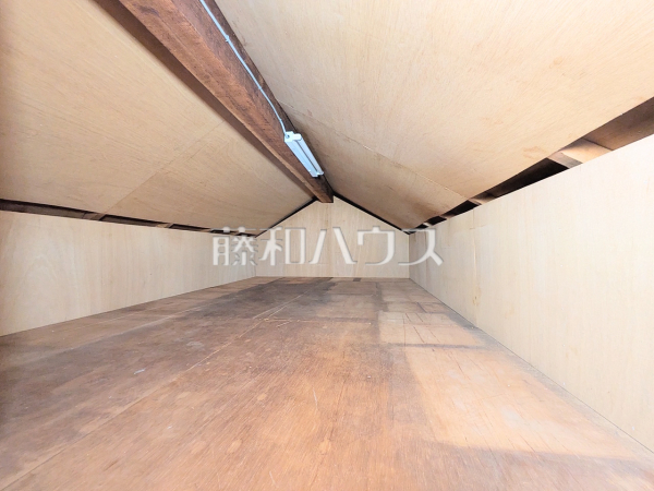 小屋裏収納【立川市栄町２丁目】