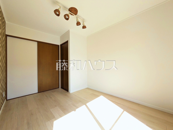 居室　【立川市栄町２丁目】