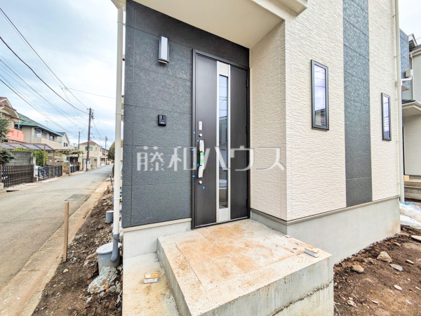 A号棟　玄関　【東久留米市南沢５丁目】