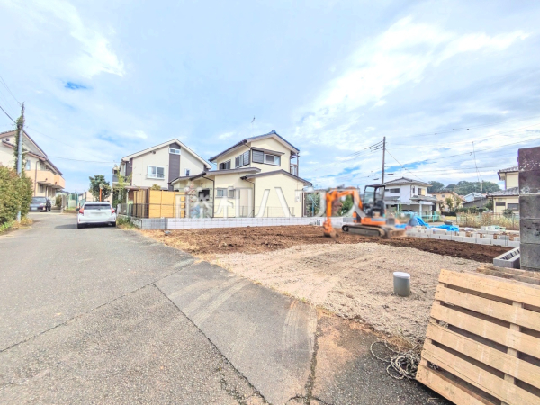 接道状況および現場風景 【東村山市多摩湖町3丁目】 接道状況および現場風景 【東村山市多摩湖町3丁目】