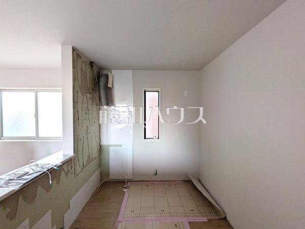 キッチン　【練馬区西大泉４丁目】