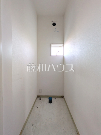 トイレ　【練馬区西大泉４丁目】