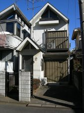 出会いは突然に…