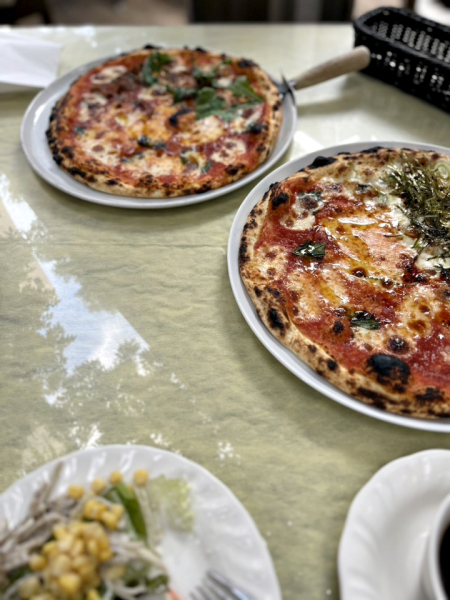 友達や家族とおしゃれな空間で美味しいご飯を食べて会話をするのが好きです。ぜひ、おすすめのお店があったら教えてください。