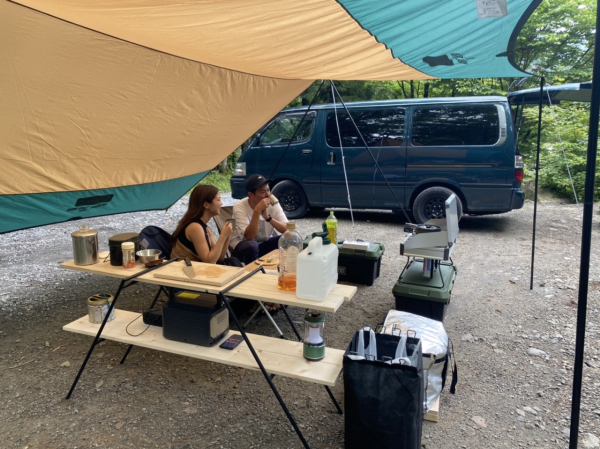 休日は、家族でキャンプに行く事が増えました。自然の中で、何かをする訳でもなく、ボーッと過ごしております。。癒しの時間ですね…