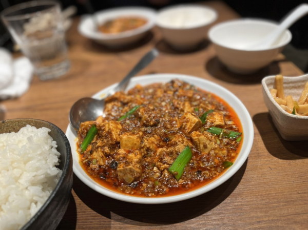 普段から食べる事が大好きで、よく食べ歩きをしています。おススメがあれば教えて下さい。