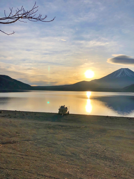 趣味はキャンプです。富士山の麓でキャンプをすることが多いです。
朝一富士山を見ながら飲むコーヒーの味は格別です！