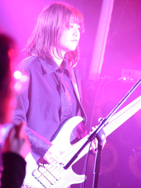 趣味でベースを弾いています。
音楽一筋で中高時代は吹奏楽部に所属しており、当時はコントラバスを演奏していました。
仲間たちと切磋琢磨しながら音楽を追求するのはいつになっても楽しいです。