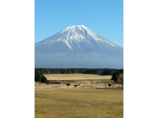 3年に一度位は富士山の麓に位置する、ふもっとぱらで家族とキャンプやチェアリング。最近は子供も育ち夫婦で行ったりしています。