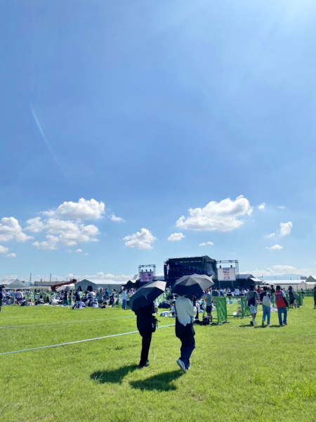 好きなバンドのライブや、音楽フェスに行くことが大好きです。生で聴く音楽は言葉だけでは伝えきれない魅力でいっぱいです。特に野外の音楽フェスは大自然を感じながら好きな音楽を楽しむことができ、格別です。