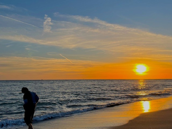 地元愛知県豊橋市の伊古部海岸です。朝ドラ「エール」の撮影にも使われており、私のお気に入りのスポットです。