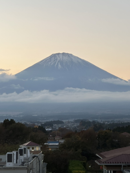 御殿場アウトレットから撮影した富士山絶景でした！！