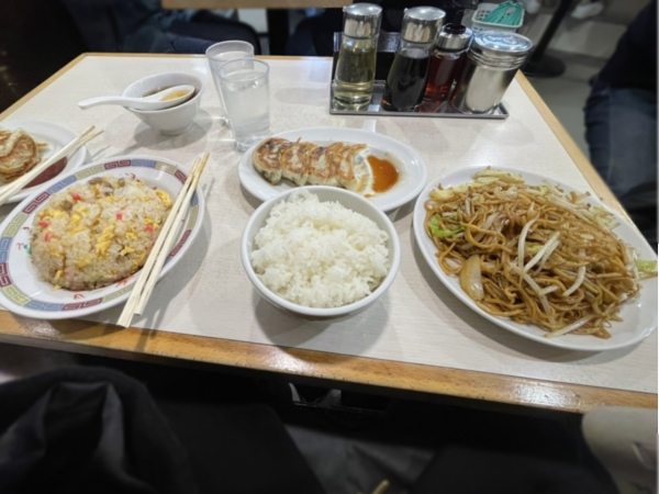 食べることがほんとに大好きなんです。
特に中華料理が大好きです！！