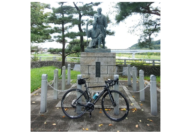 【ロードバイク紹介】
カーボンフレームにディスクブレーキを搭載したBianchi SPRINT