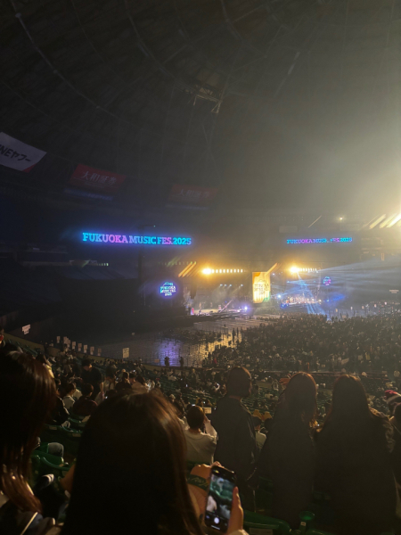 音楽を聴くことが好きで、何度かフェスに行ったことがあります。普段はほとんど邦楽を聴いていますが、洋楽も好きなメロディーだとどのアーティストか関係なく聴いています。