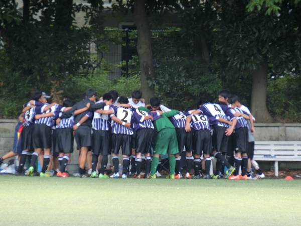 ３歳の頃から高校卒業までサッカー、大学卒業まで社会人フットサルを続けて参りました。
チームワークの大切さ、勝負事の厳しさを学びました。