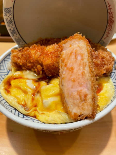 美味しいものを食べるのが大好きです！おすすめのお店たくさん教えてください！