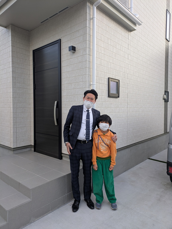 お子様と肩組んで、パシャリ！(笑)