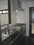 色合いもシックに合わせたシステムキッチン☆