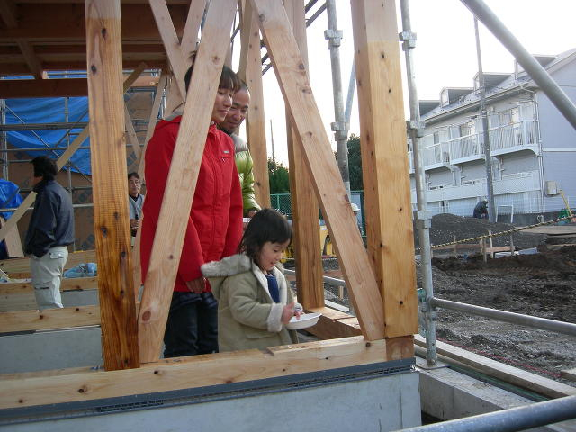 建前ではお嬢様も一緒に参加しました♪