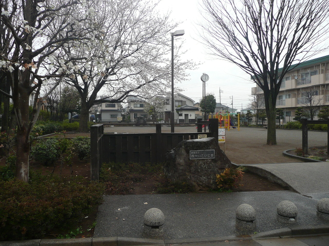 公園が隣接しています♪