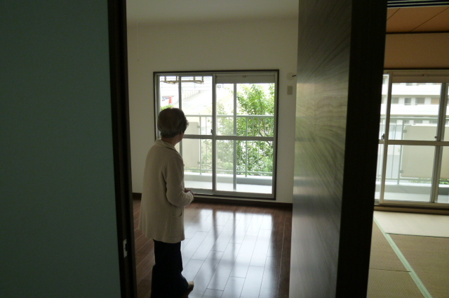 お部屋の内部にて！