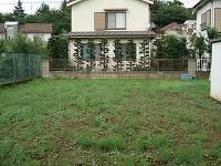 40坪以上ある広いお敷地です。写真にお敷地が入りきりません。