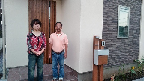 ちょうどお仕事帰りのお忙しい時に伺ってしまいましたが一緒に記念撮影して頂きありがとうございました。