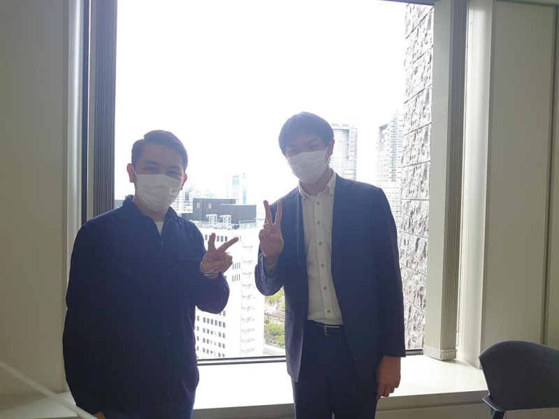 ピースサインで一枚