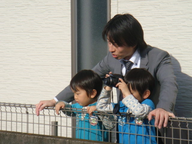 お子様と売主担当者様