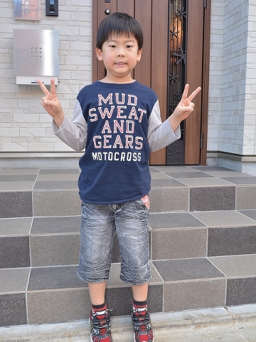最初に出会ったお兄ちゃんです。
