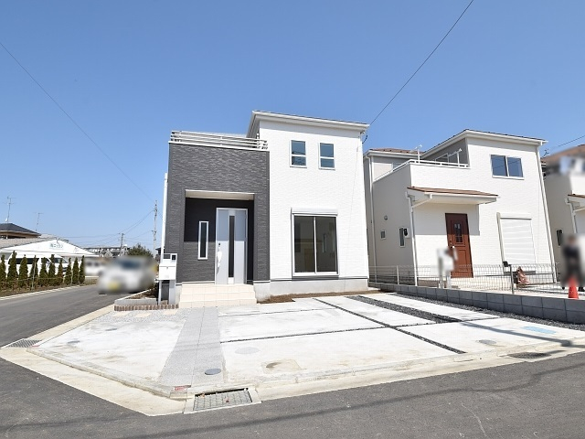 角地で陽辺りも良く静かな住環境です♪