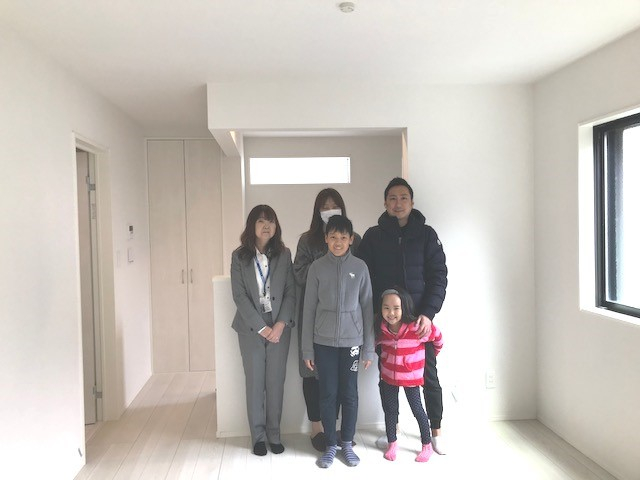 お引越しは、これからです。只今、内覧会中です。