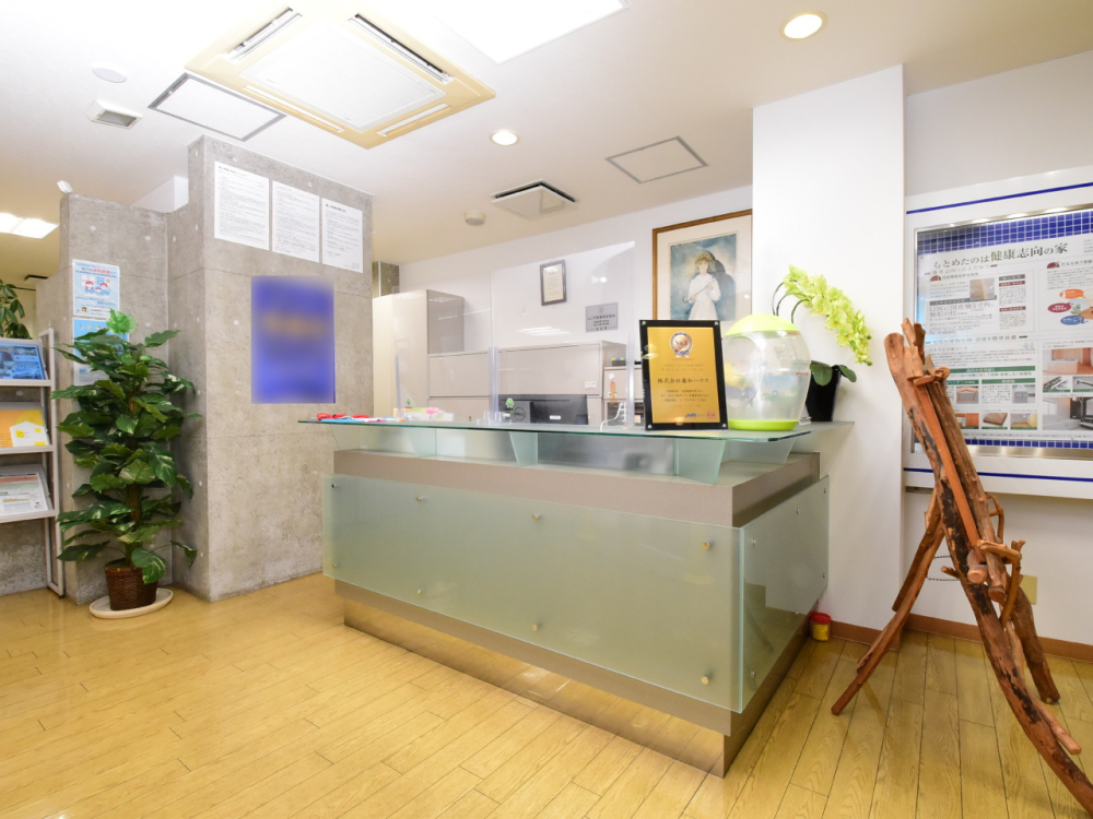 受付がございますので、お気軽にお声がけくださいませ！