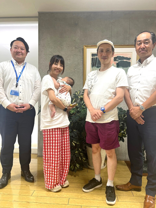 素敵なお写真をありがとうございます‼
（売主様もご一緒頂きました）