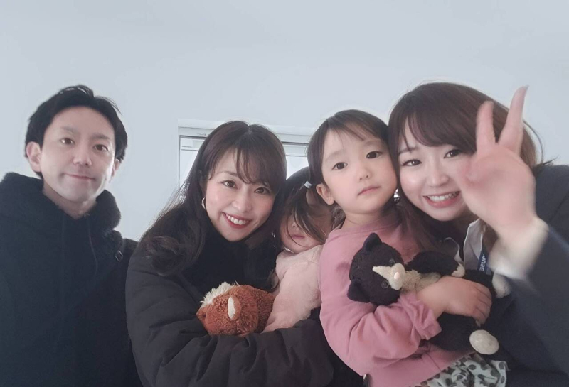 お子様の可愛いお顔が髪の毛で隠れてしまいました…