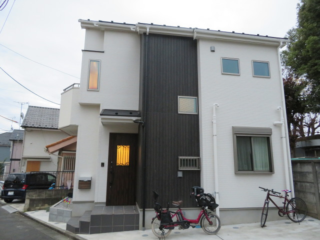 新居の外観ショット