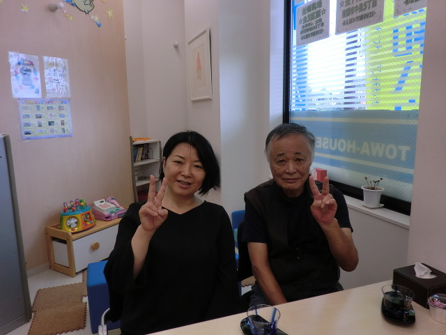 お二人揃ってハイッ！ピース！！！