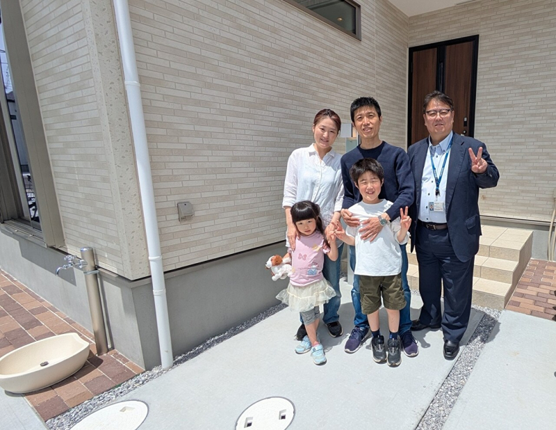 南向きの日当たりの良いお住まいです！！