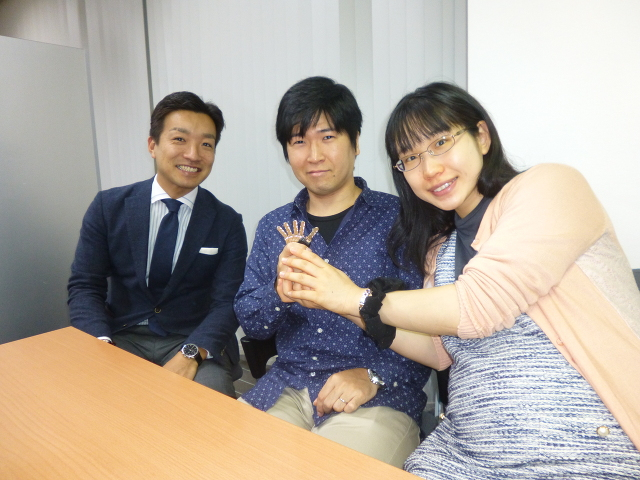 ★お引渡し時にワンショット!奥様のお腹にはまだ赤ちゃんが!!懐かしいですね★