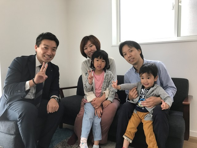 ☆リビング内、newソファーにてワンショット☆