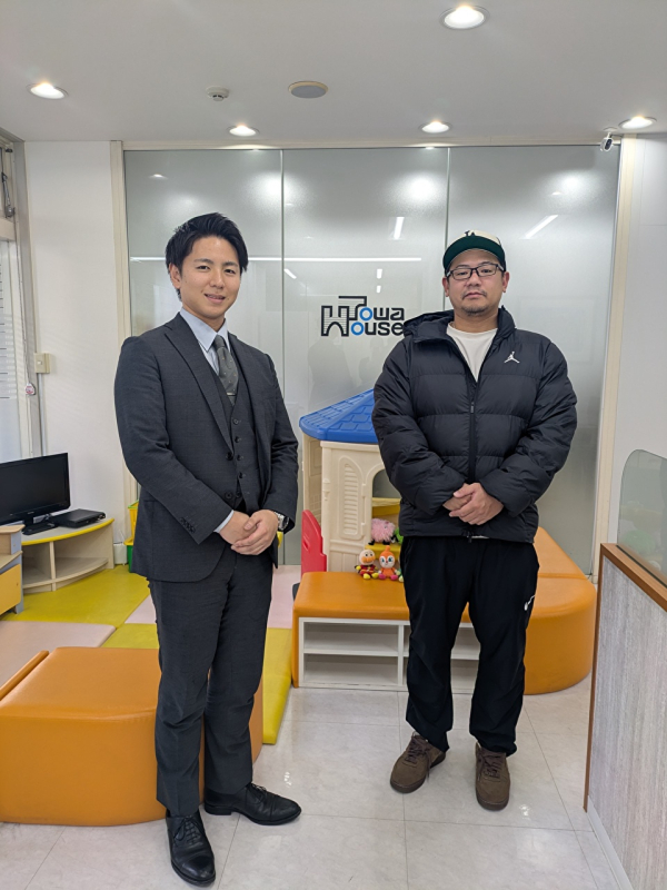 「TOWA HOUSE」のロゴが見えるように調整いただきました…！