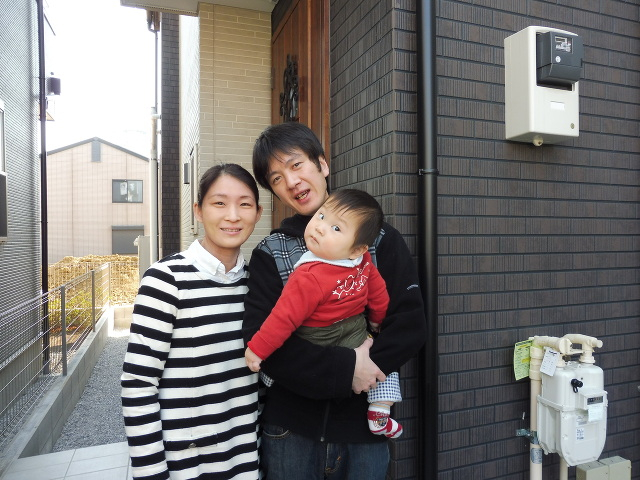 絵に描いたようなご家族写真でしょ！！