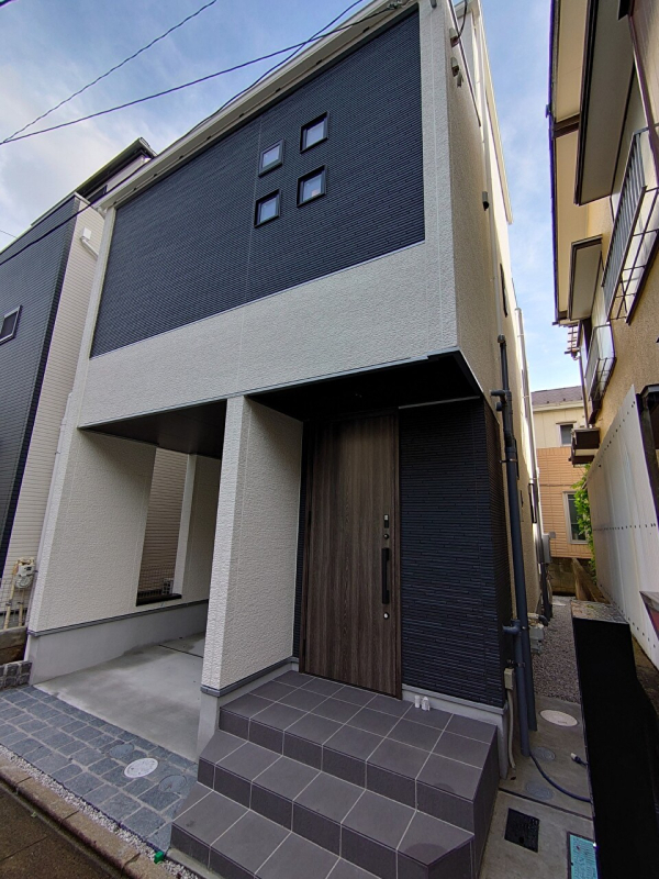 O様邸。お洒落な外観