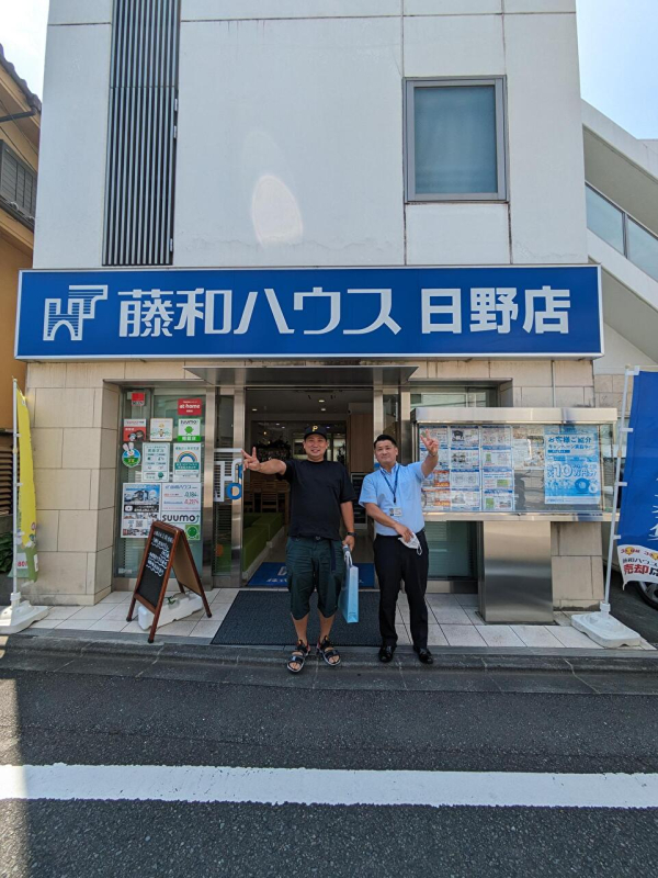 無事にお引き渡し出来てうれしく思います！
最後は笑顔満点ピースで！
