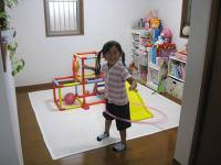 広々お家なのでダイニングがお嬢様のプレイルームとなっております♪