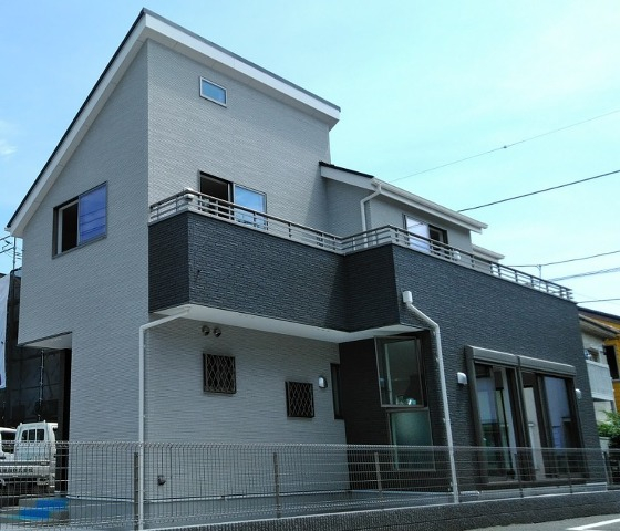 建物外観ものお好みの配色で仕上がりました。